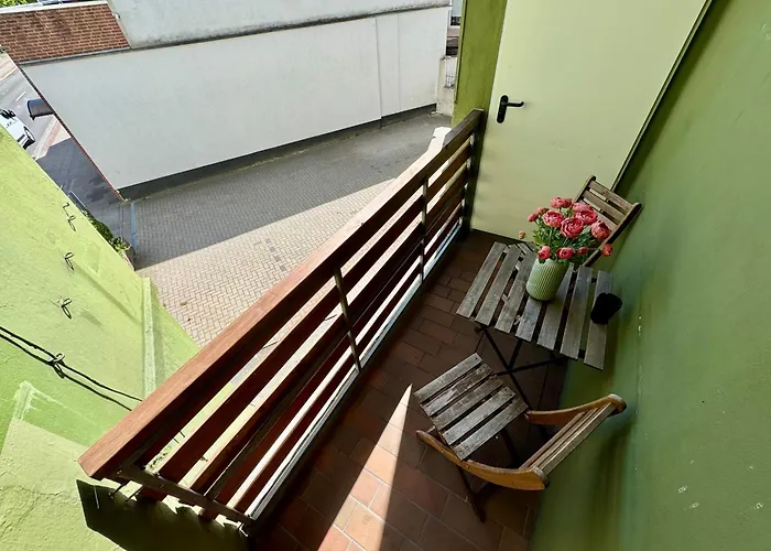 Das blaue Türchen - Wohnung mit Beamer und Kicker